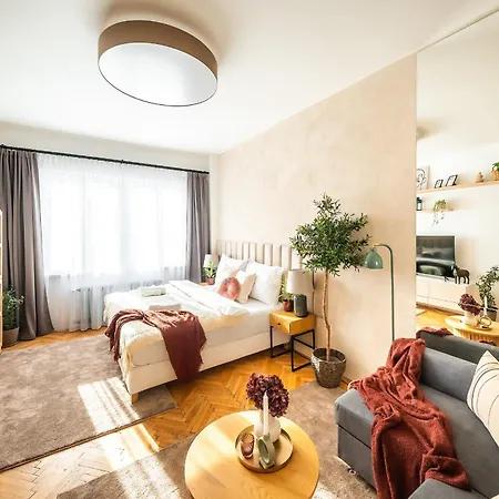 Διαμέρισμα 2br 1,5bath Chic Near Wenceslas Square